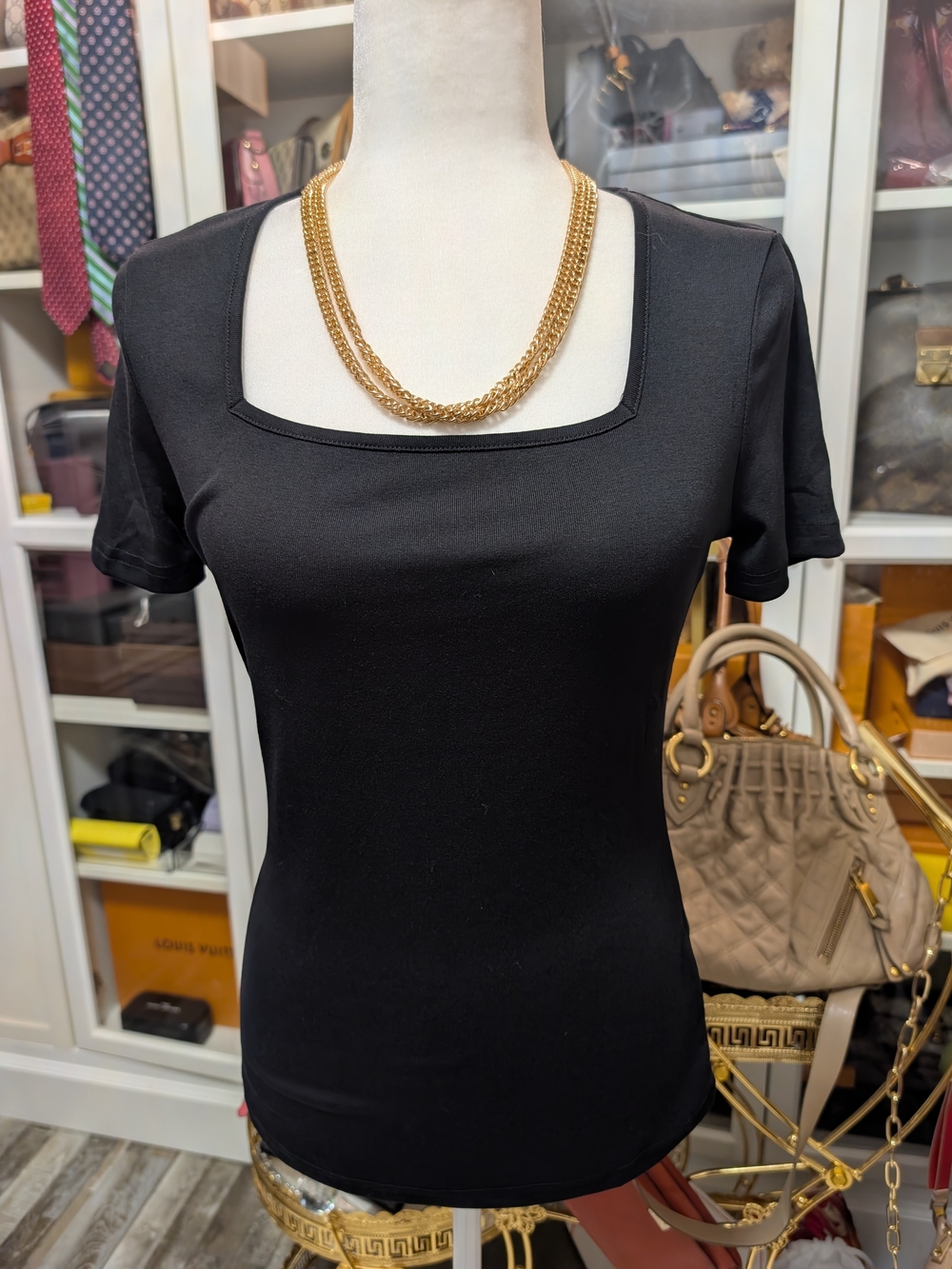 Black Square-Neck Short Sleeve Tee